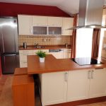 Beige és cseresznye MDF